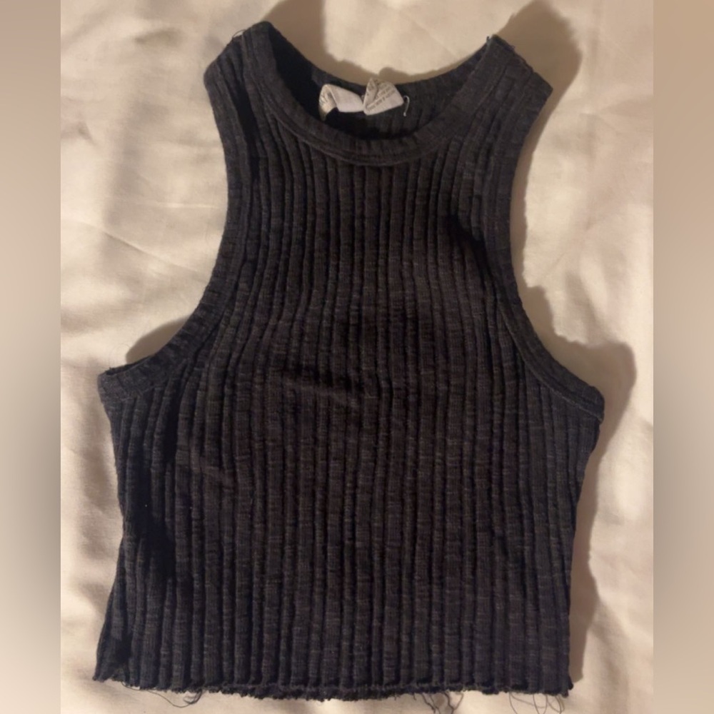Cropped high neck top